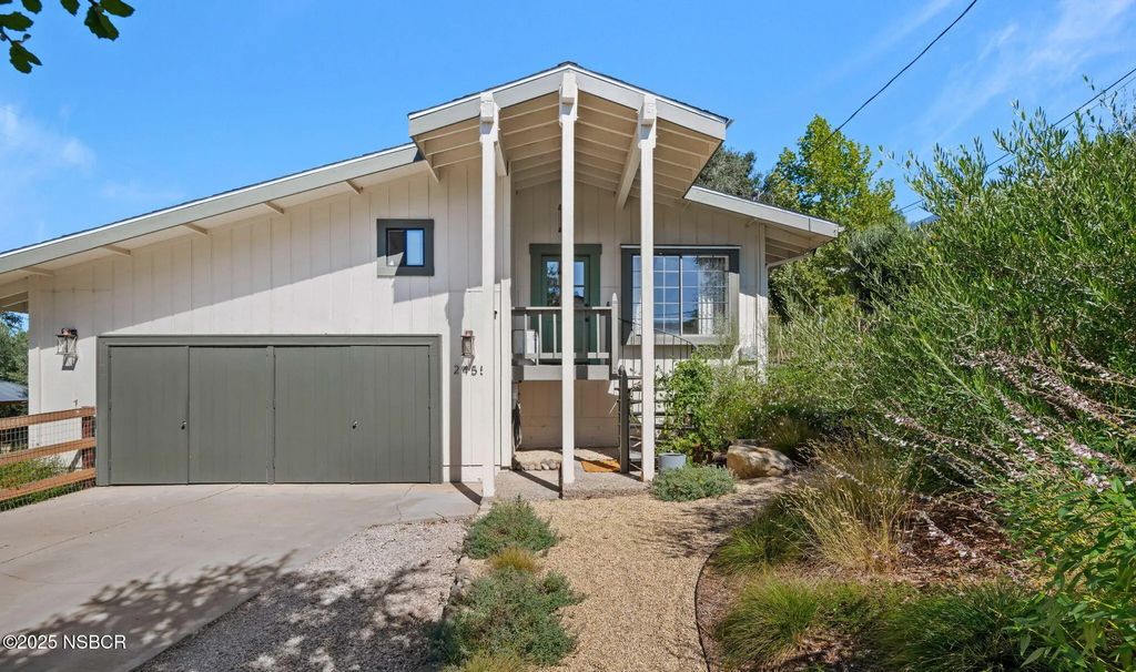 2455 Lucca Avenue, Los Olivos