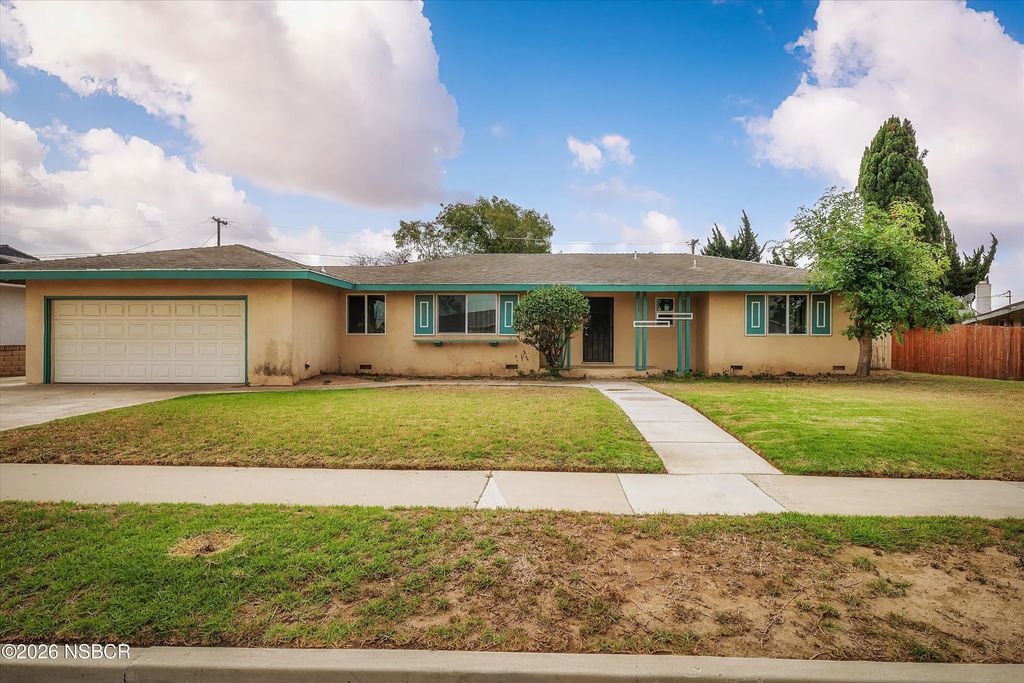 708 Loma Way, Santa Maria