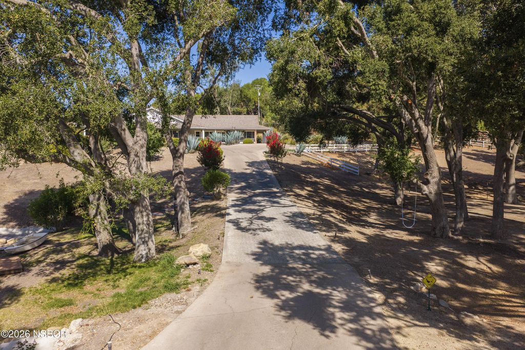 1665 N Refugio Road, Santa Ynez