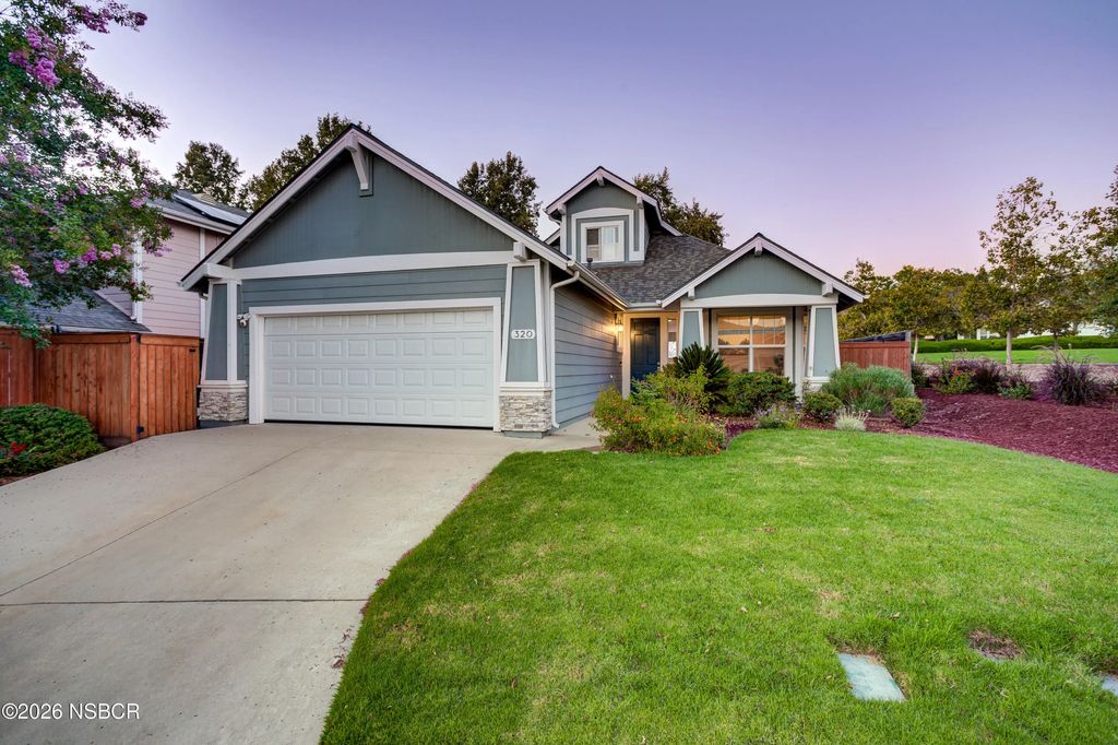 320 Savanna Drive, Los Alamos