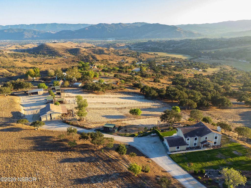 1799 Cougar Ridge Road, Buellton