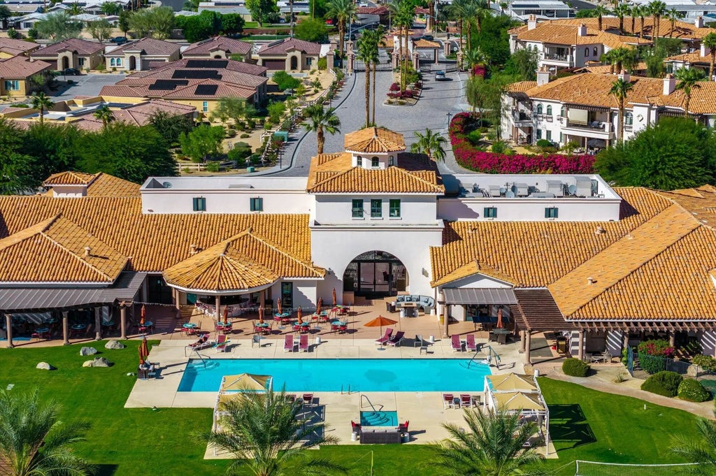 2802 Via Calderia, Palm Desert