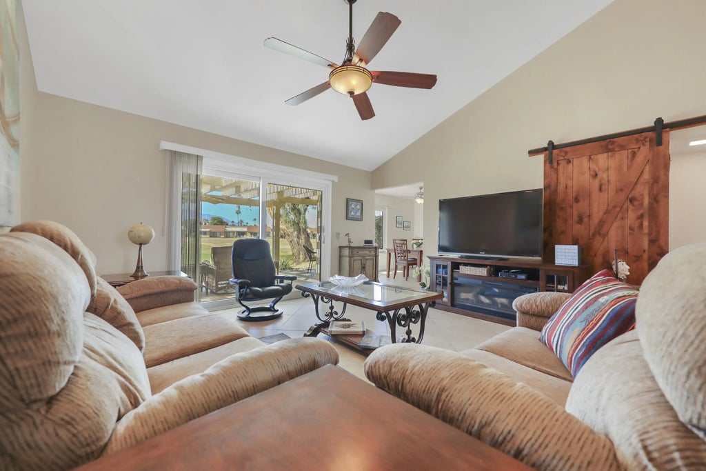 40469 Preston Trail, Palm Desert