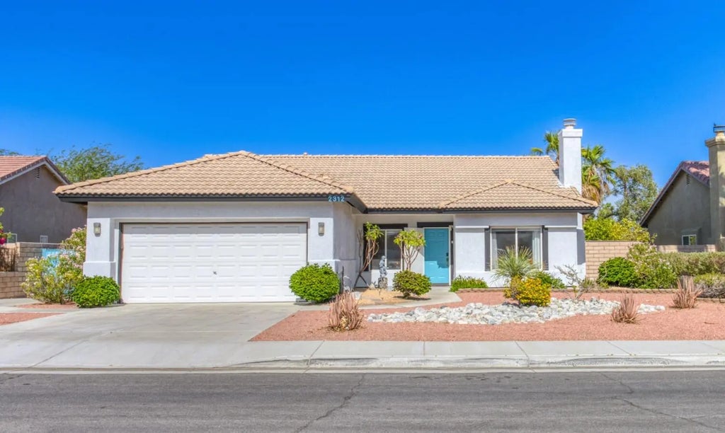 2312 Shannon Way, Palm Springs