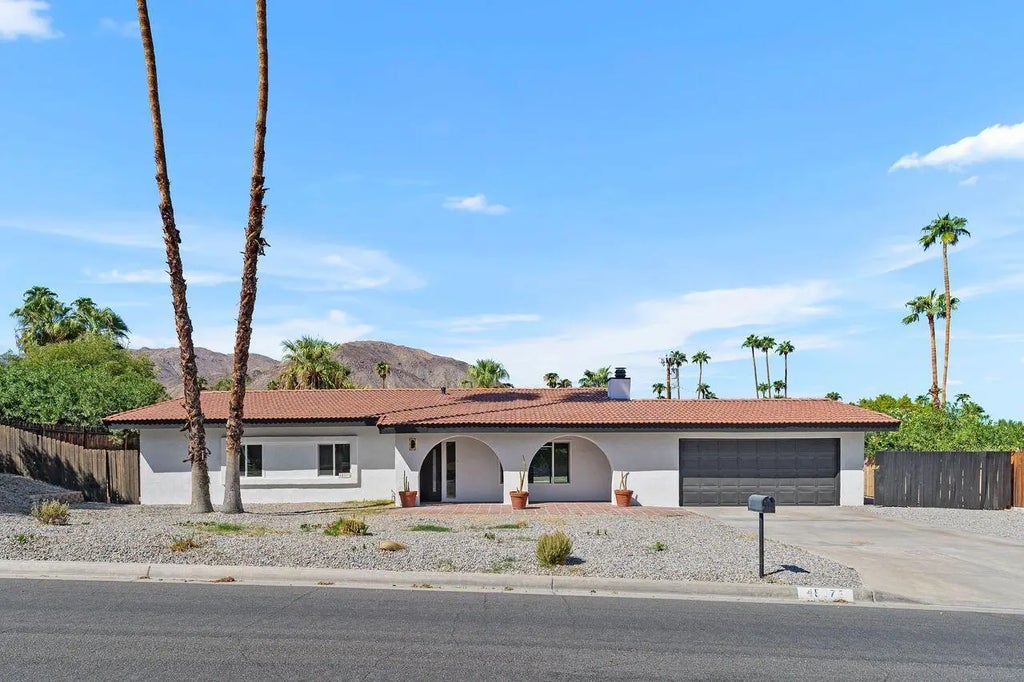 46075 Verba Santa Drive, Palm Desert