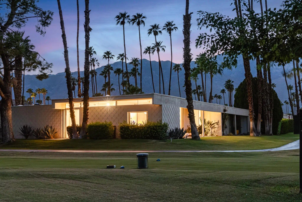 87 Westlake Circle, Palm Springs
