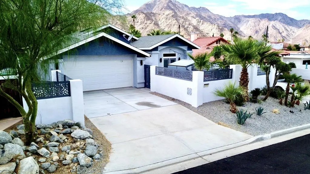 54925 Avenida Alvarado, La Quinta