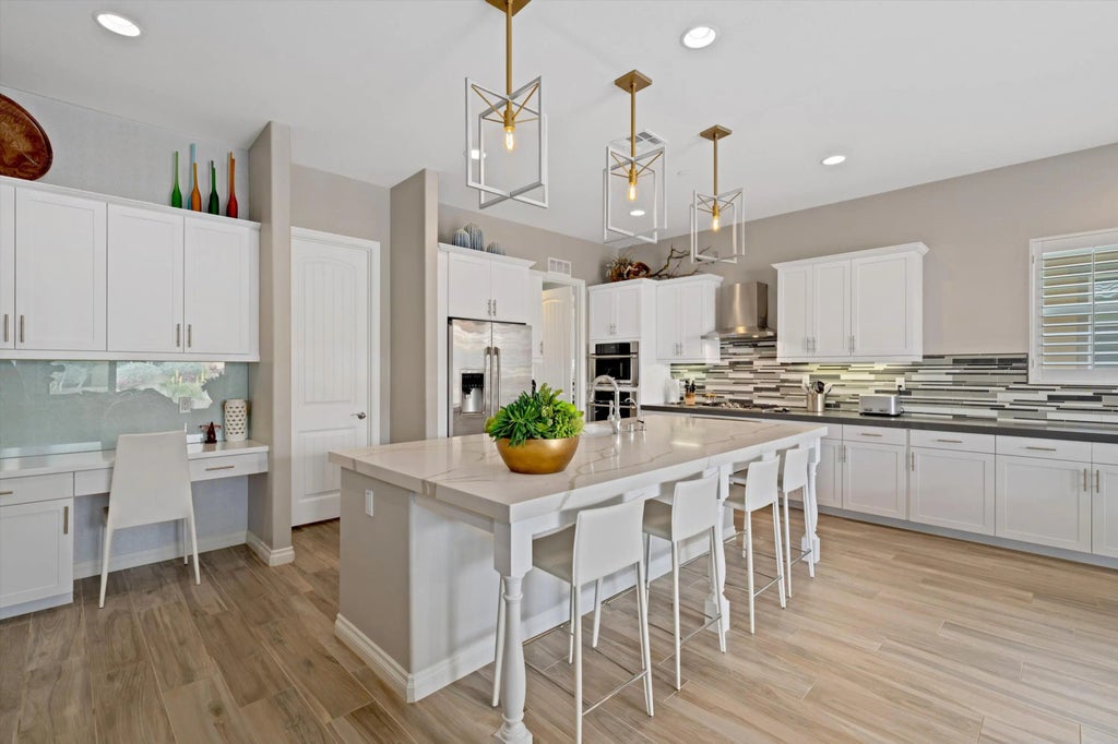 4150 Via Cararra, Palm Desert