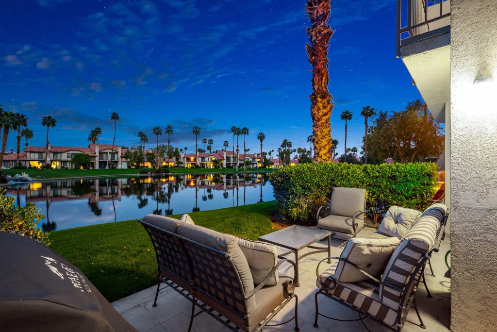 55438 Firestone, La Quinta