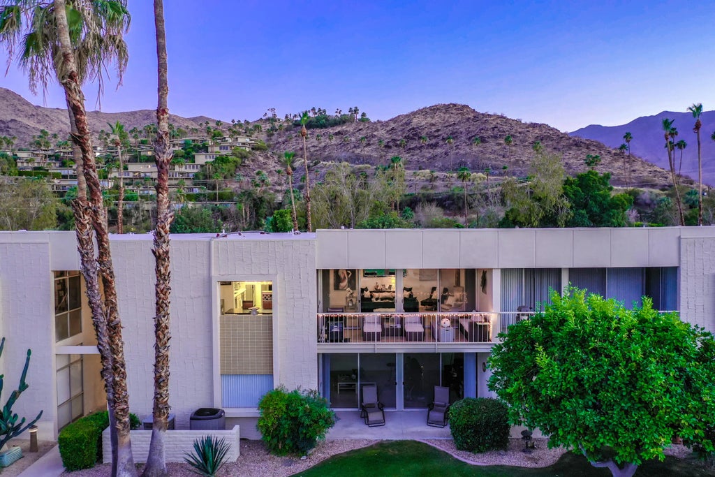 451 Desert Lakes Drive, Palm Springs