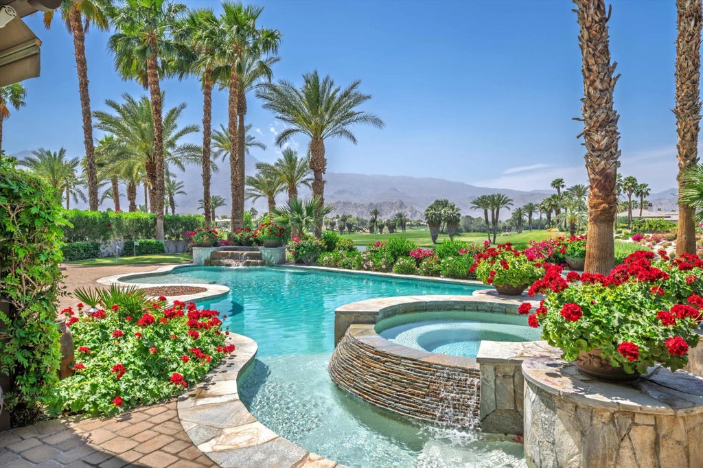 58205 Carmona, La Quinta