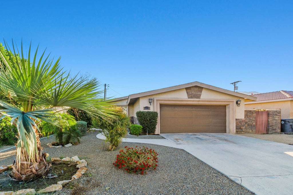 51370 Avenida Carranza, La Quinta