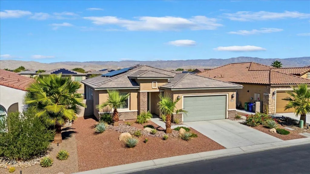 66 Cabernet, Rancho Mirage