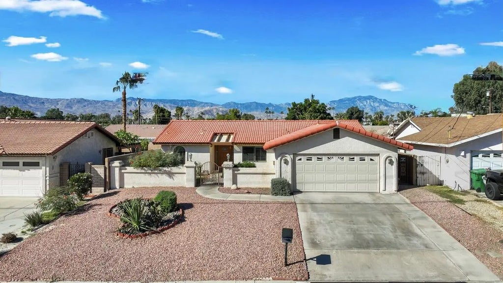 43685 Warner Trail, Palm Desert