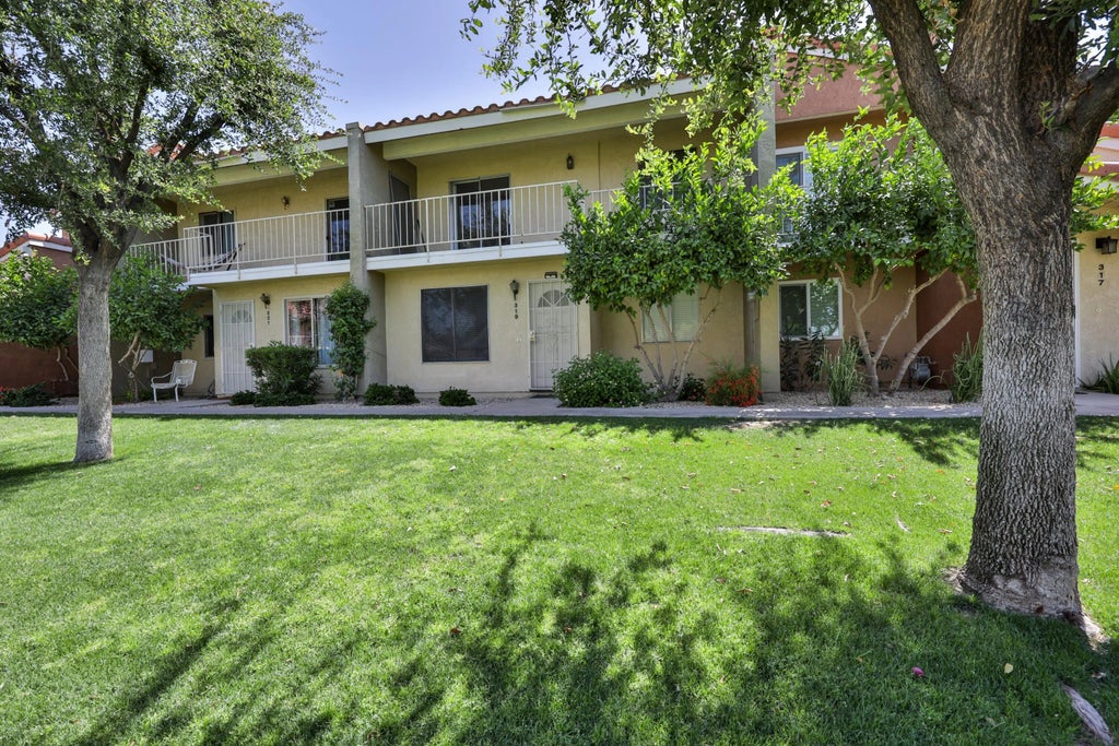 319 Tava Lane, Palm Desert