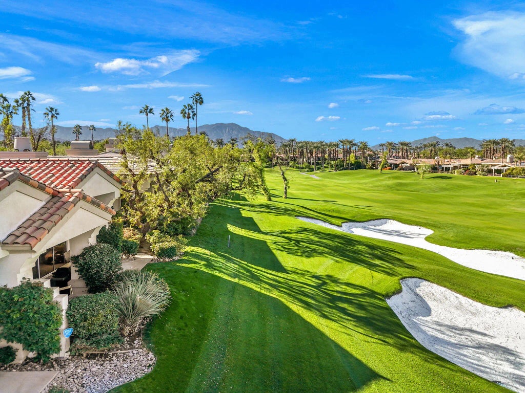 472 Desert Holly Drive, Palm Desert