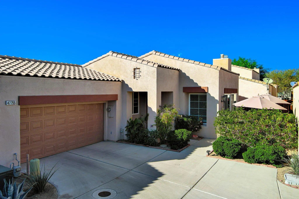 47755 Soft Moonlight, La Quinta