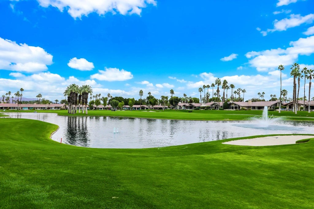 52 Ponderosa Circle, Palm Desert