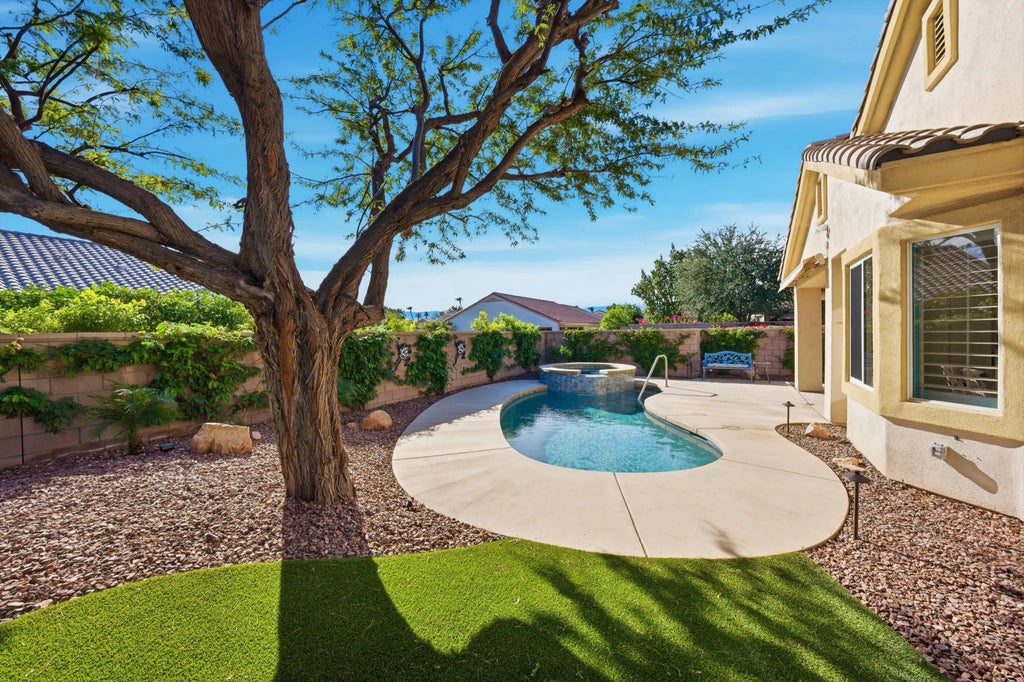 78301 Bovee Circle, Palm Desert