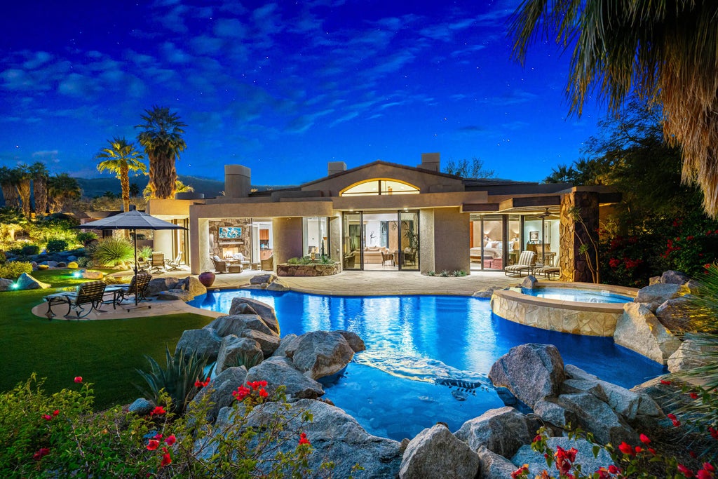 950 Andreas Canyon Drive, Palm Desert