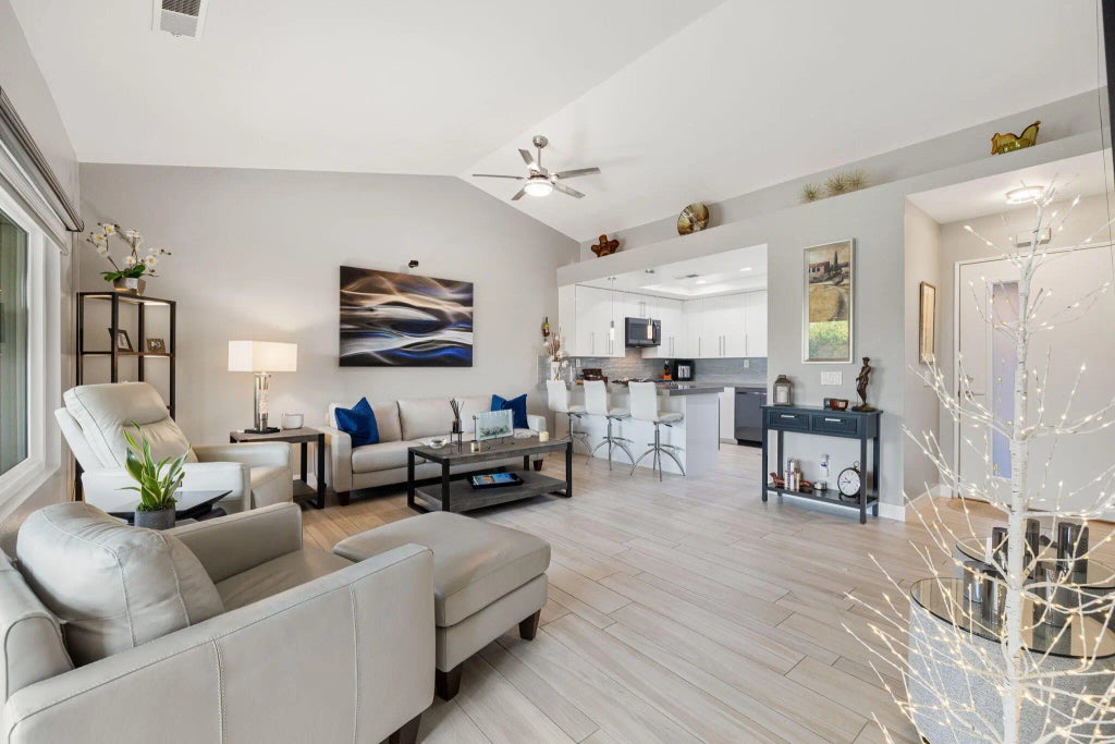 42831 Scirocco Road, Palm Desert