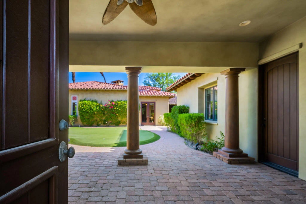 56222 Village Drive, La Quinta