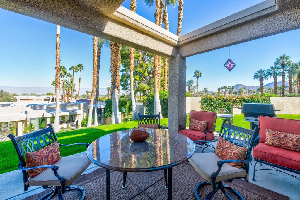 72520 Sandstone Lane, Palm Desert