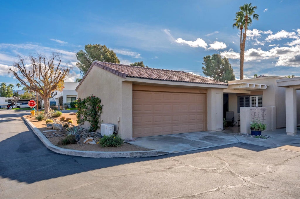 72317 Merry Vale Way, Palm Desert