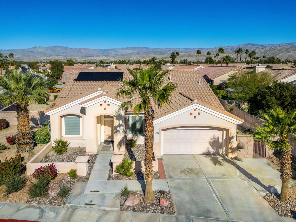 37718 Medjool Avenue, Palm Desert