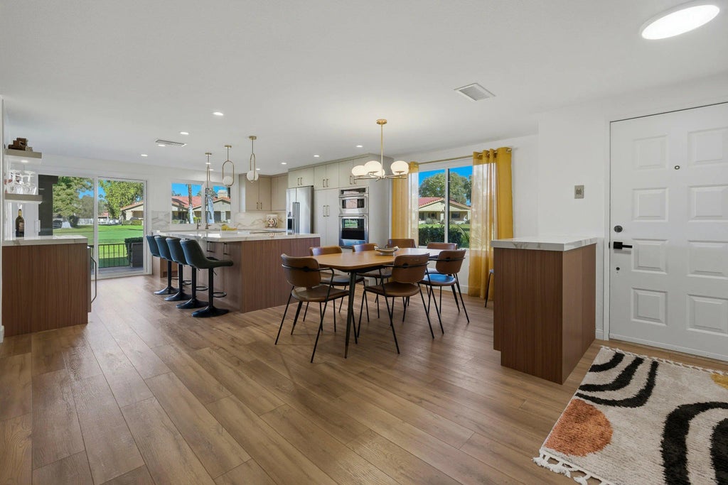 26 Camisa Lane, Palm Desert