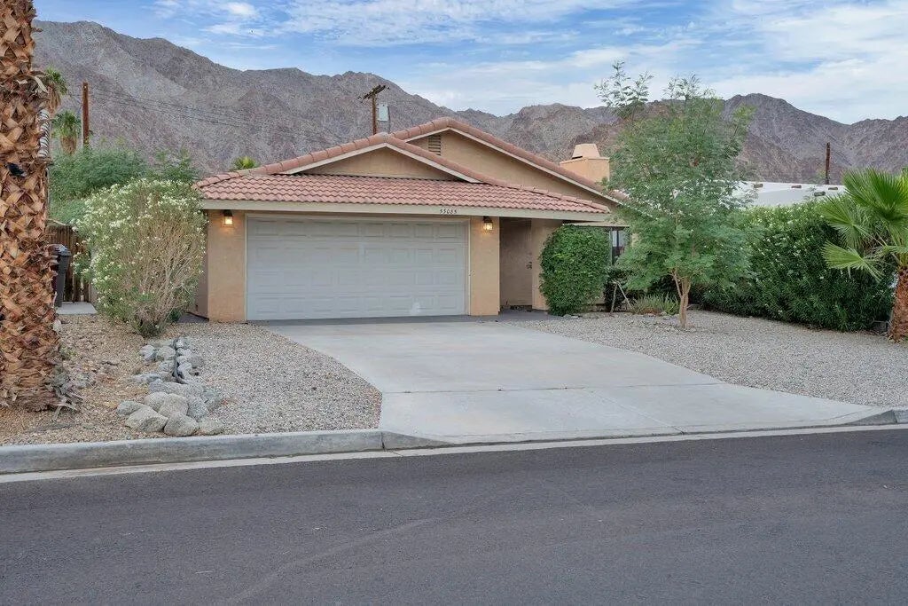 53085 Avenue Obregon, La Quinta