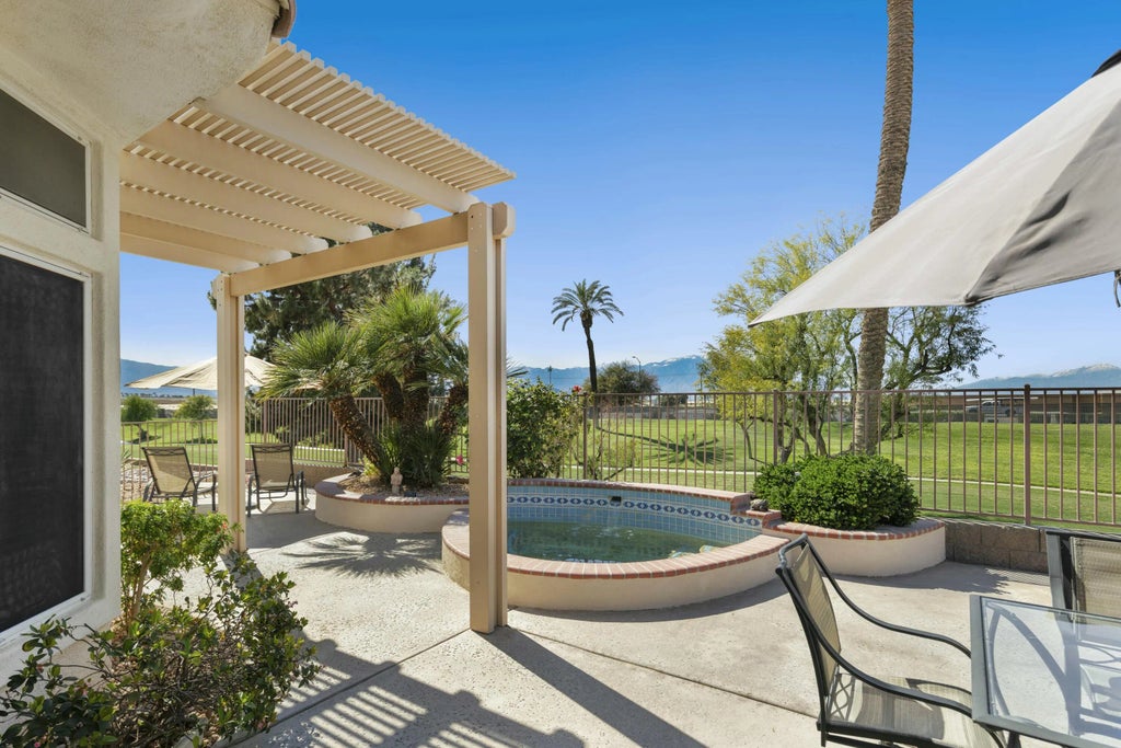 38129 Grand Oaks Avenue, Palm Desert