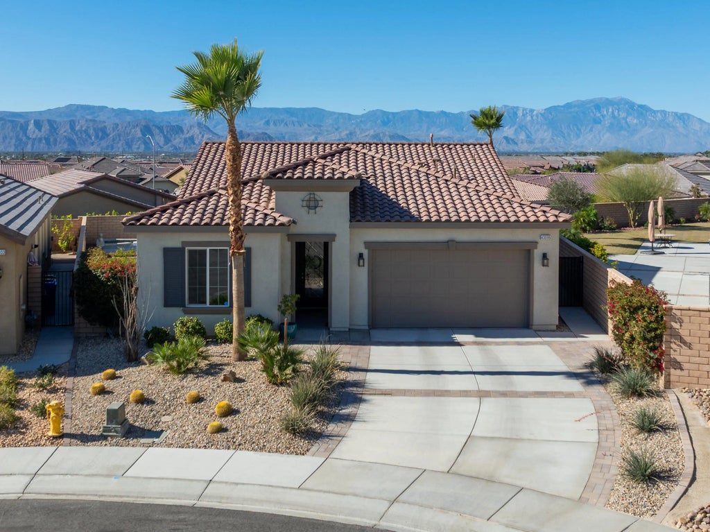 43595 Vacanza Court, Indio