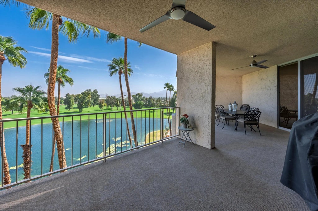 900 Island Drive, Rancho Mirage