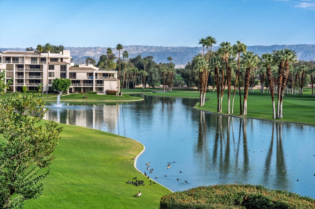 900 Island Drive, Rancho Mirage