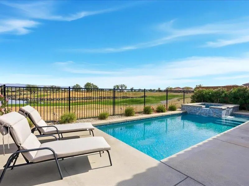 80118 Champions Way, La Quinta