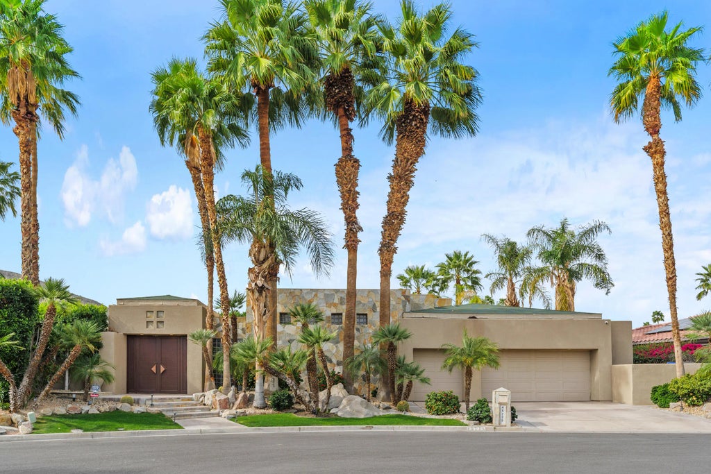 45775 Sugarloaf Mountain Trail, Indian Wells