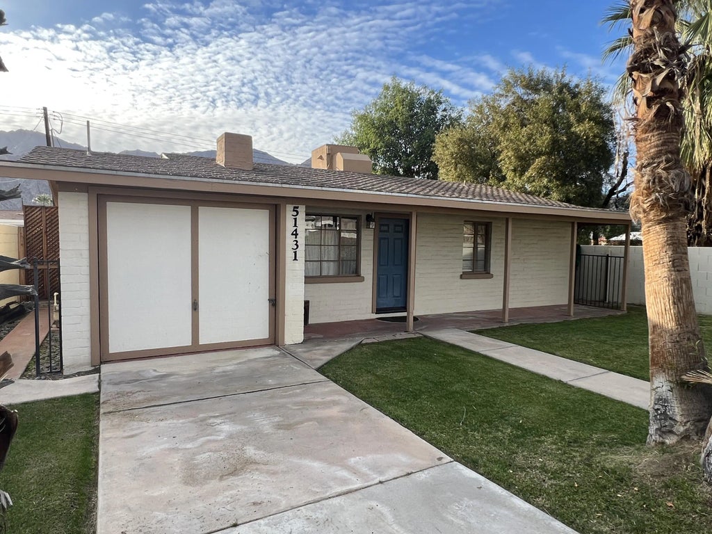 51431 Avenida Navarro, La Quinta