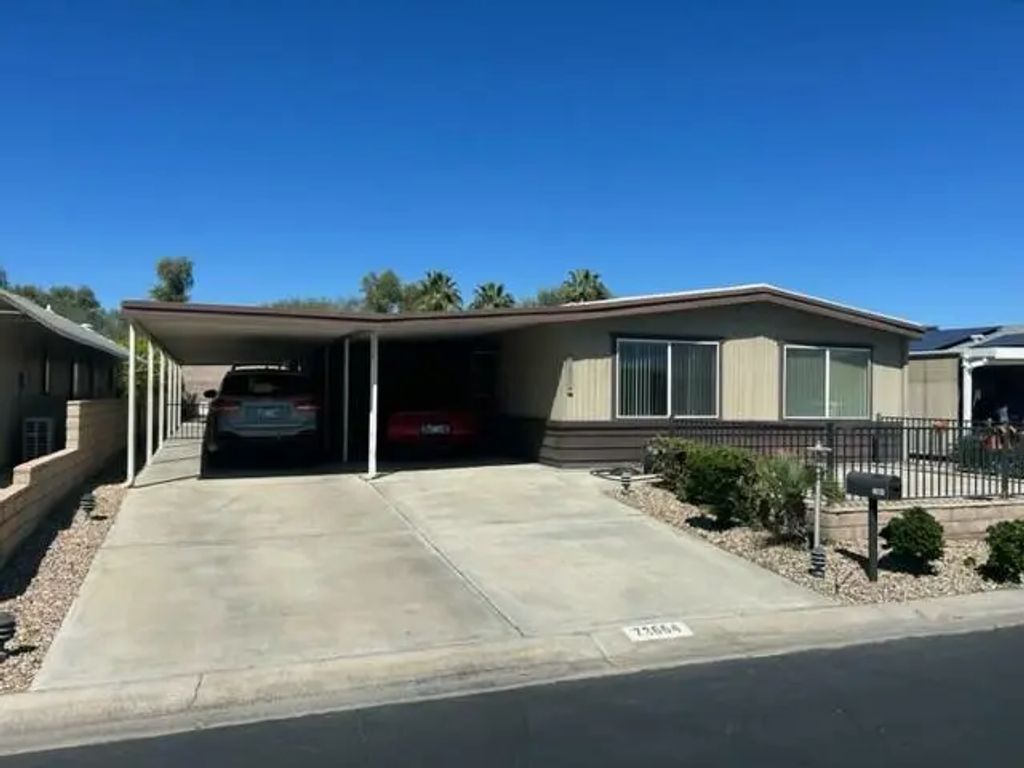 73664 Desert Greens Drive, Palm Desert