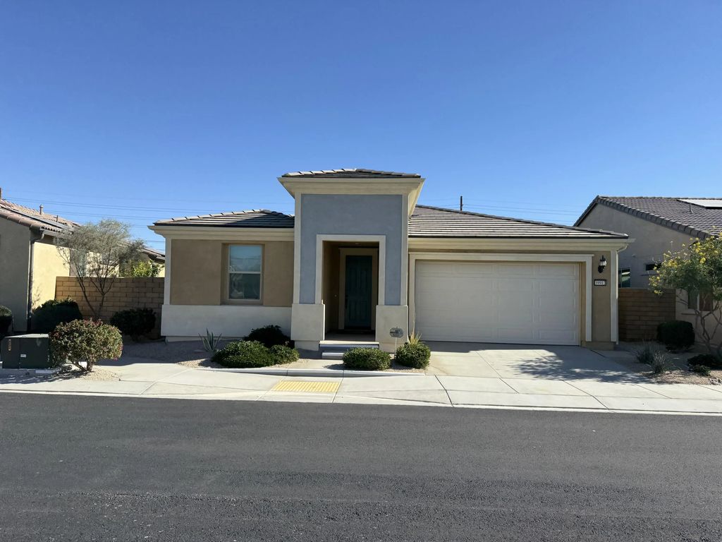 39912 Felicita Parkway, Palm Desert
