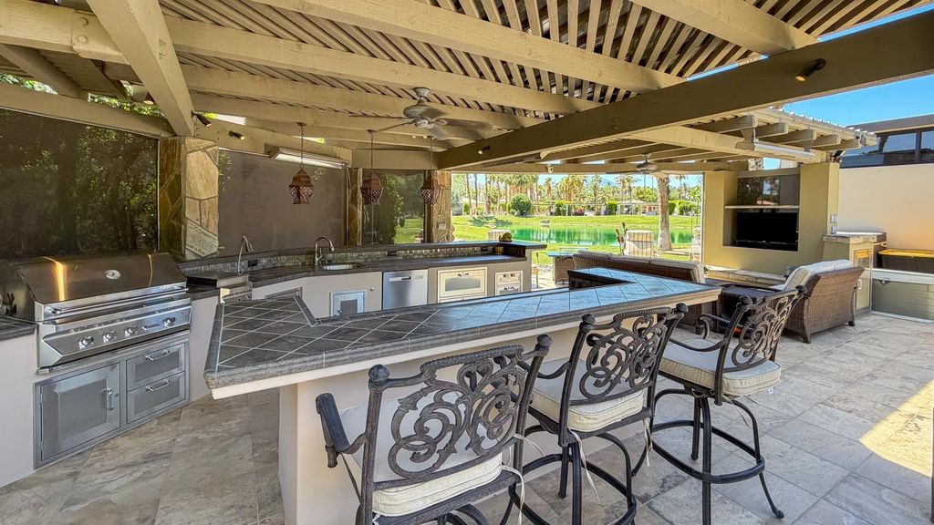 80394 Avenue 48 290, Indio