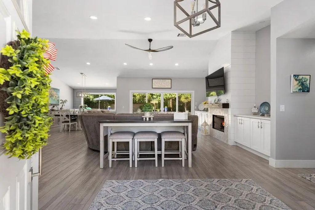 39369 Regency Way, Palm Desert