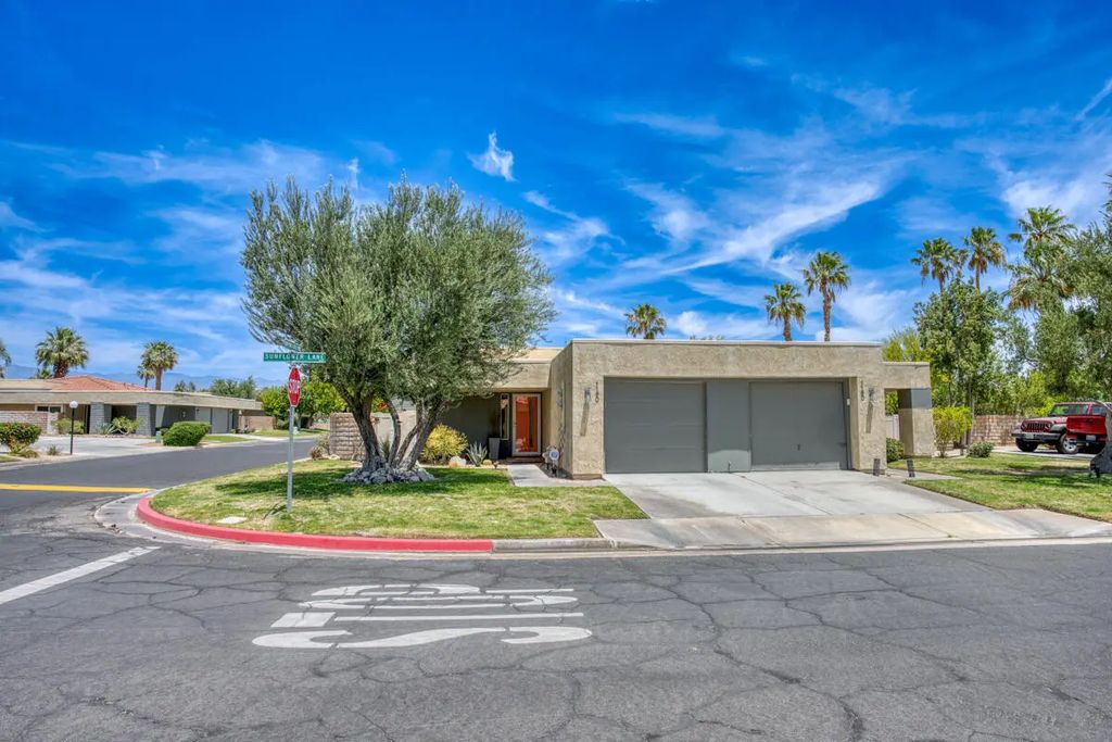 1190 Sunflower Lane, Palm Springs