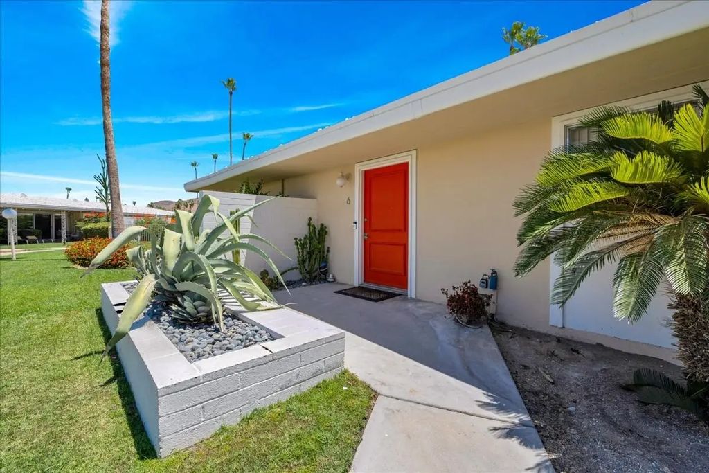 2250 Calle Palo Fierro S 6, Palm Springs