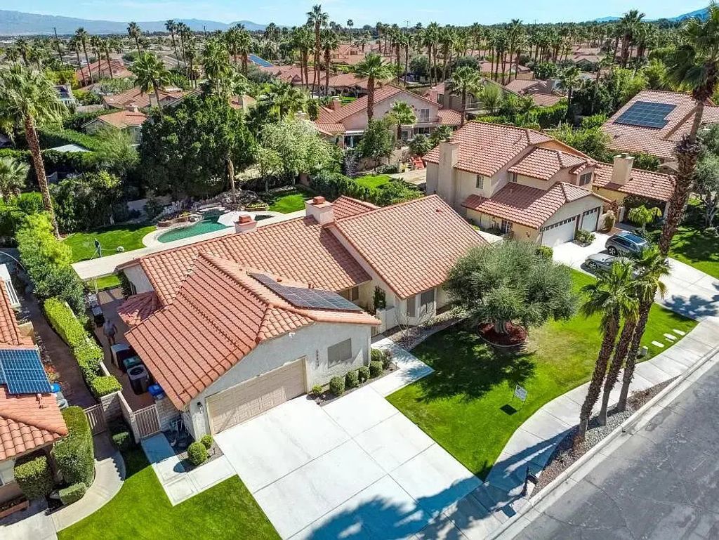 39490 Regency Way, Palm Desert
