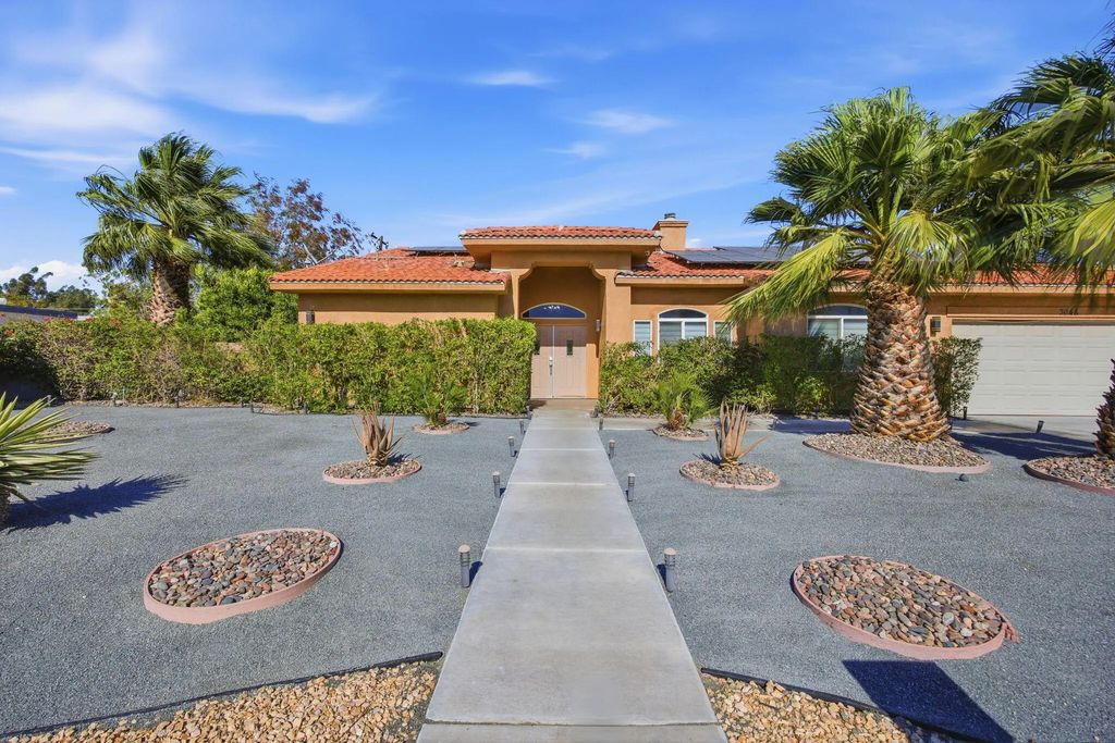 3048 Bahada Road N, Palm Springs