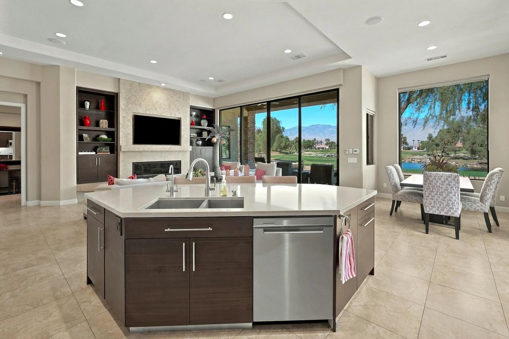 33 Vía Las Flores, Rancho Mirage