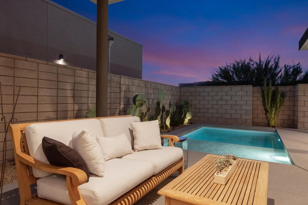 423 Fountain Drive, Palm Springs
