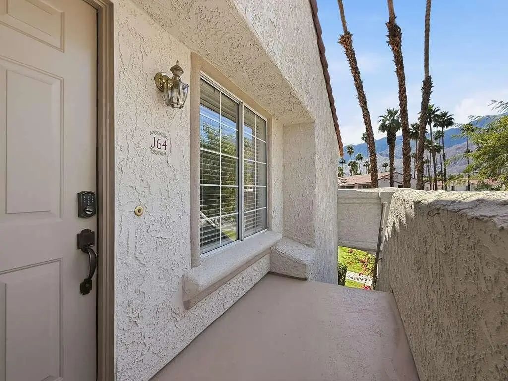 500 Farrell Drive S J64, Palm Springs