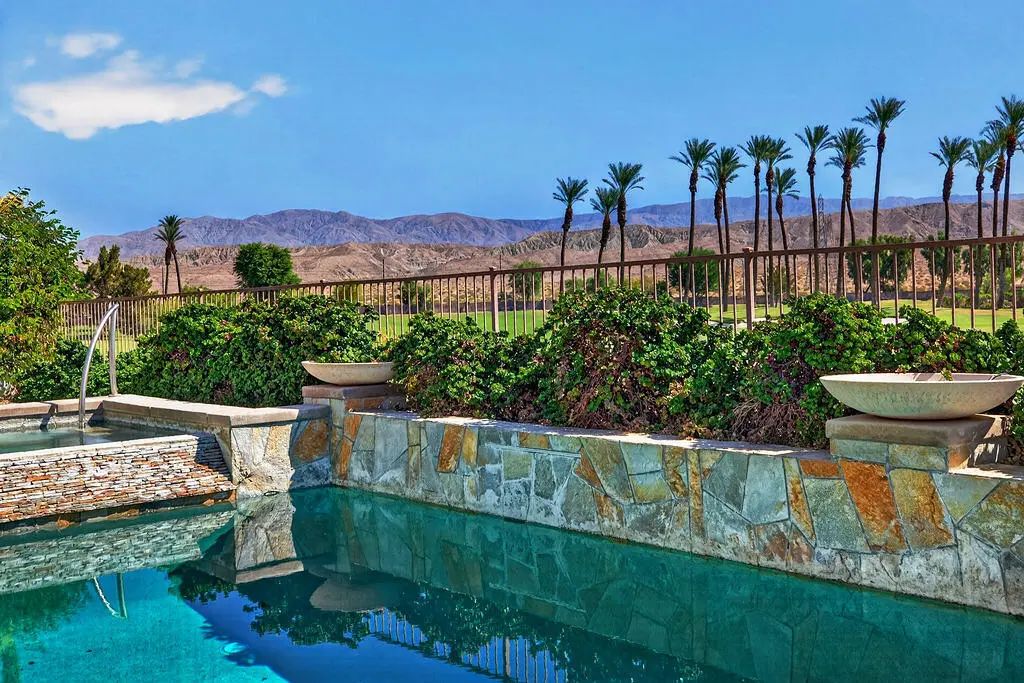 78386 Hollister Drive, Palm Desert